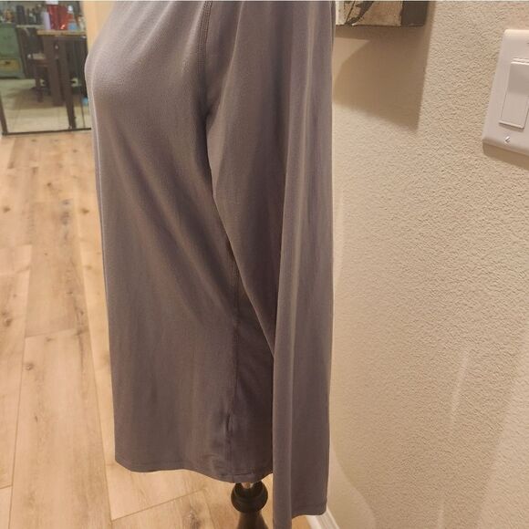 Athletic Works Active Top   - Picture 4 of 6